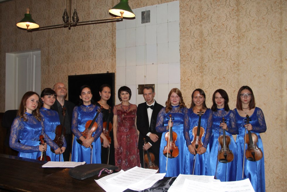 Ансамбль скрипачей отделения искусств ИФИ Ансамбль скрипачей отделения искусств ИФИ