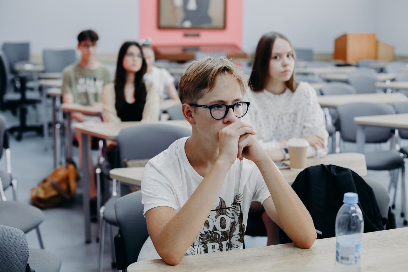 Состоялась встреча абитуриентов сто балльников с руководством Института международных отношений Состоялась встреча абитуриентов сто балльников с руководством Института международных отношений