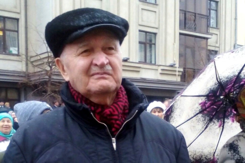 С ю�?и�?�?�?м Т�?�?г�?�?�? �?�?�?иу�?�?ин�? по�?�?р�?в�?я�?�? ко�?�?�?ги и в�?пускники �?�?�?�?у�?ского инс�?и�?у�?�? К�?У