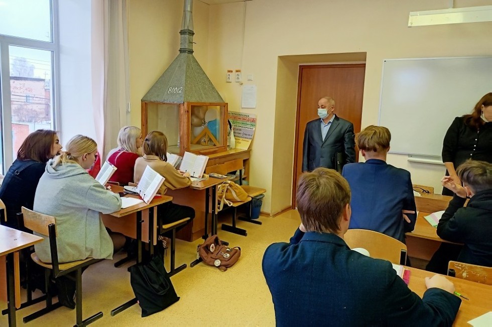 Поступай и учись в Елабужском институте КФУ! Поступай и учись в Елабужском институте КФУ!