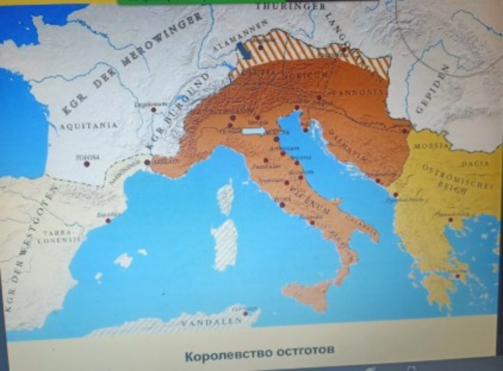 Продолжаются занятия слушателей серебряного возраста Продолжаются занятия слушателей серебряного возраста