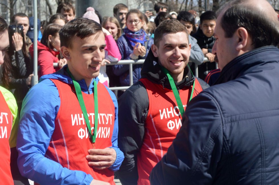 �������� ������ � �����