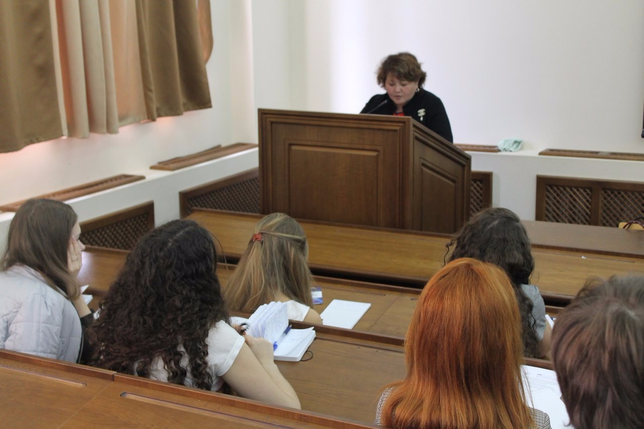 C 19 по 24 июня 2017 года на базе кафедры международного и европейского права юридического факультета КФУ прошла международная междисциплинарная летняя школа ? европейский молодежный форум 'К 60-летию Римских договоров: история и современные вызовы' в рамках мероприятий Центра превосходства Жана Монне в области европейских исследований VOICES+. C 19 по 24 июня 2017 года на базе кафедры международного и европейского права юридического факультета КФУ прошла международная междисциплинарная летняя школа ? европейский молодежный форум 'К 60-летию Римских договоров: история и современные вызовы' в рамках мероприятий Центра превосходства Жана Монне в области европейских исследований VOICES+.