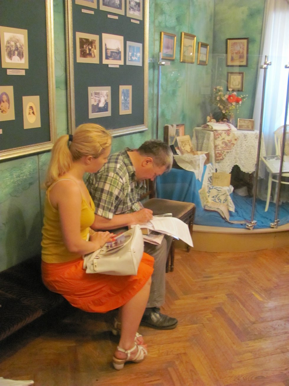 В центре внимания - культура и электронные СМИ В центре внимания - культура и электронные СМИ