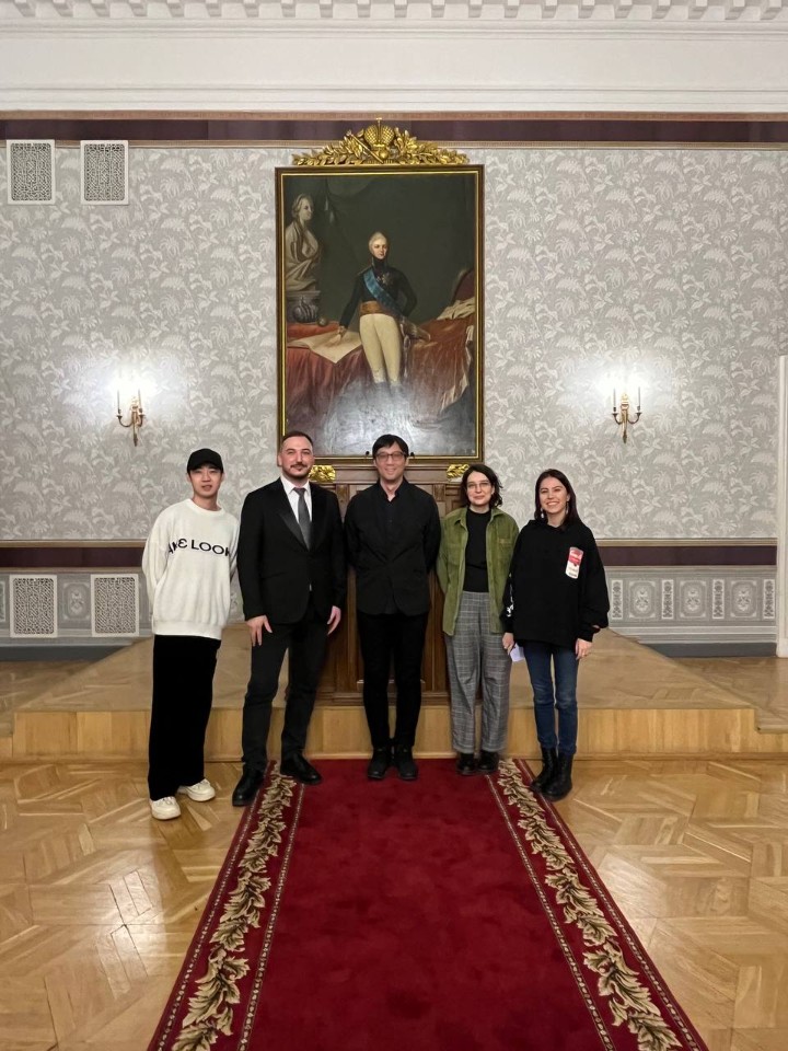 �������� ������� � ���������������� �������� � ������� ������� �������� ��������� ����������, ������������ ���� Atelier Alter Architects ������� �� (Xiaojun Bu)