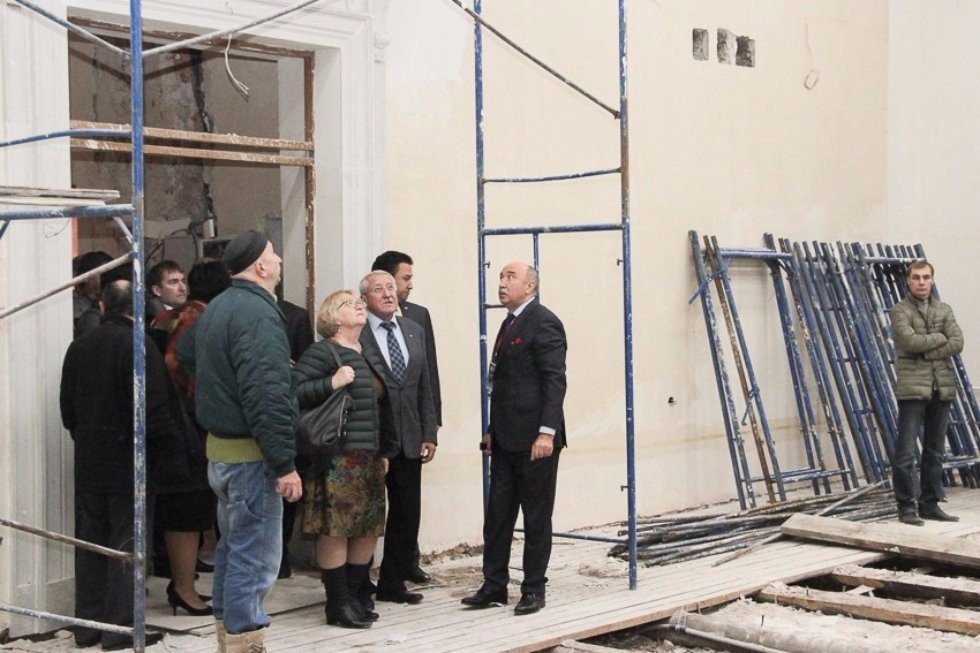 Masters' Programs Center Established at the Institute of Management, Economics and Finance