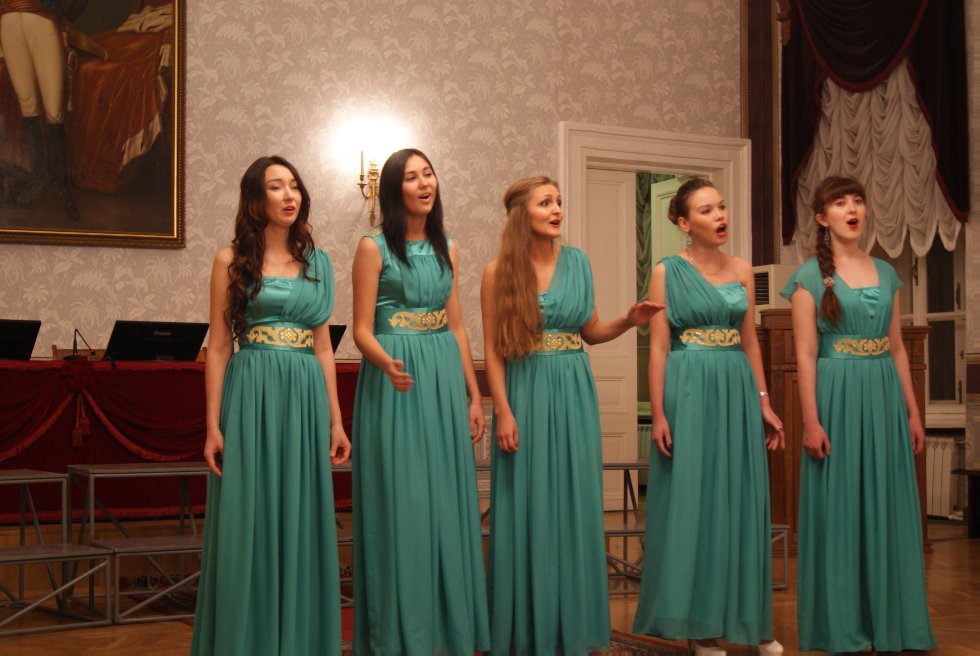 ����������