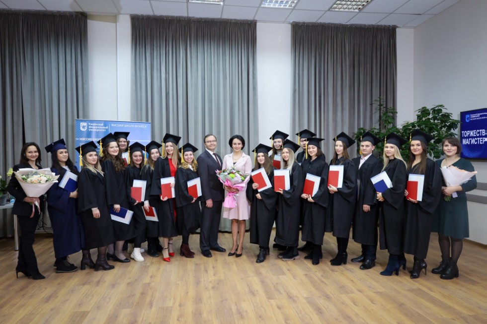 �eremony of delivering diplomas to graduates of master's programs