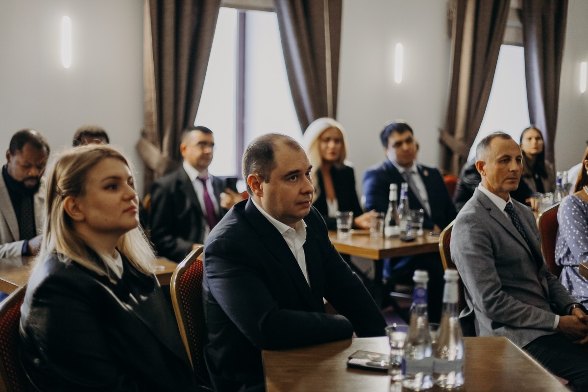 При поддержке КФУ открылся первый в Казани Дом Африки При поддержке КФУ открылся первый в Казани Дом Африки