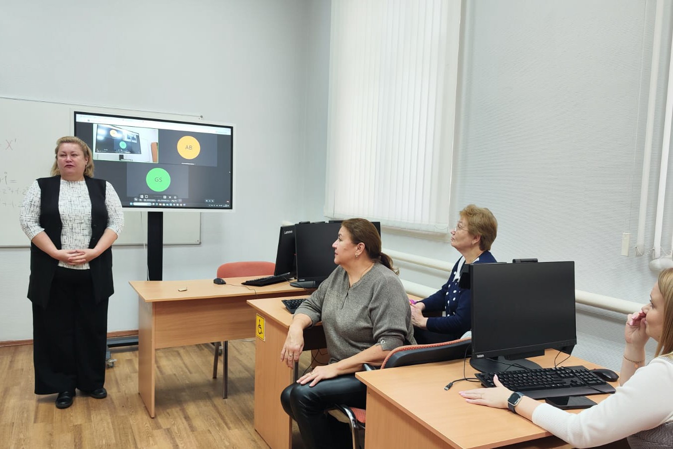 Чат-боты для урока создают учителя Татарстана на курсах в Елабужском институте КФУ Чат-боты для урока создают учителя Татарстана на курсах в Елабужском институте КФУ