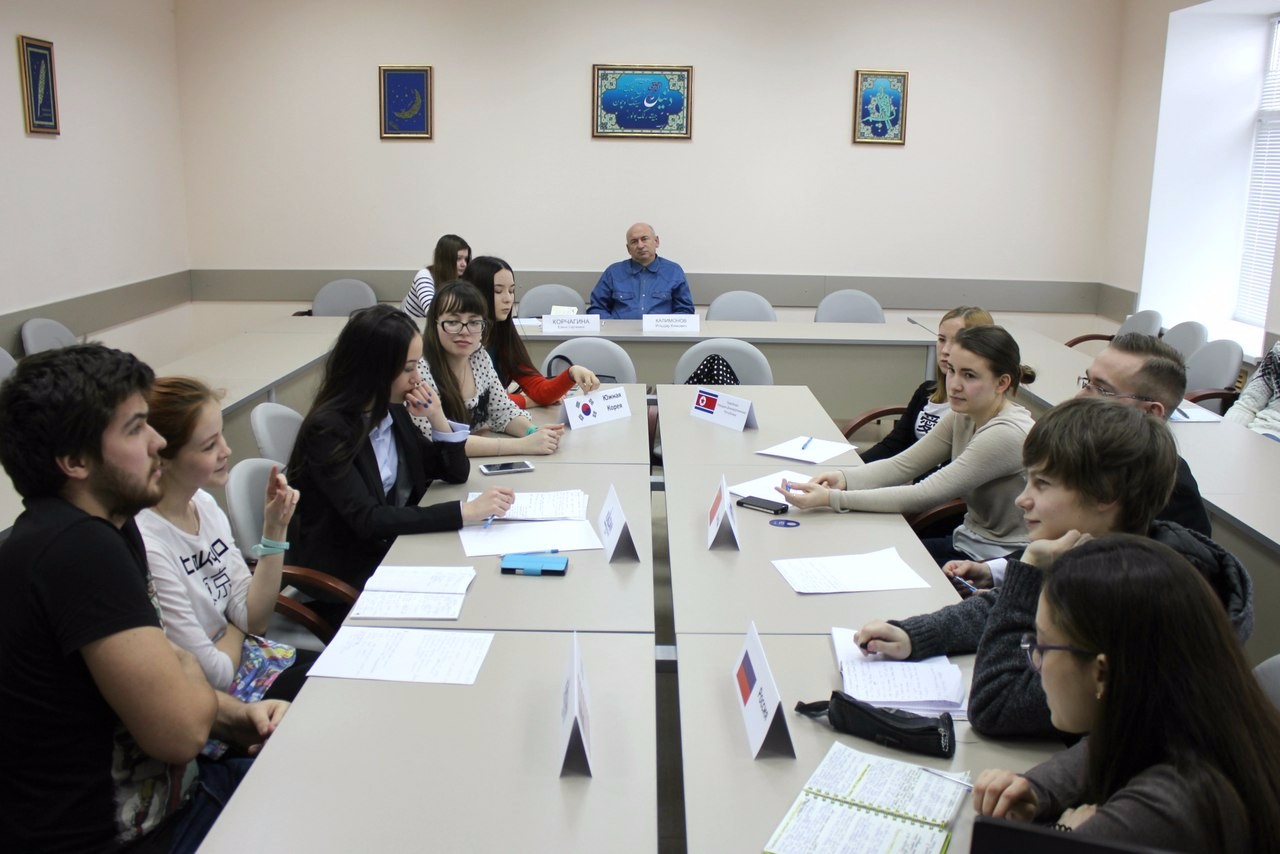 В ИМОИиВ прошли дебаты среди студентов на тему: 'Безопасность в АТР'. В ИМОИиВ прошли дебаты среди студентов на тему: 'Безопасность в АТР'.