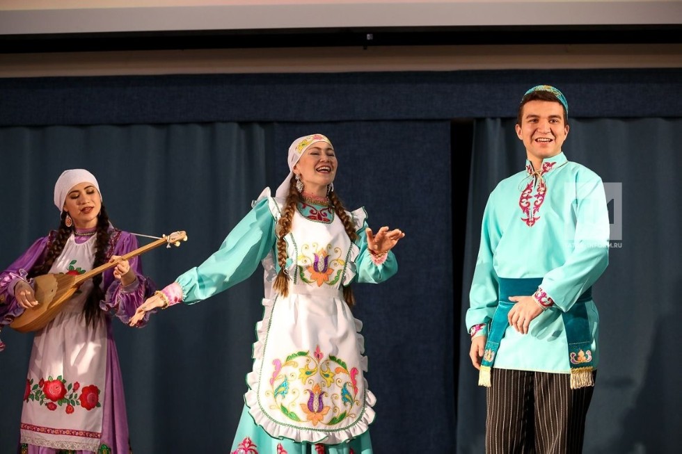 Халык иҗатыннан илһам алып Халык иҗатыннан илһам алып