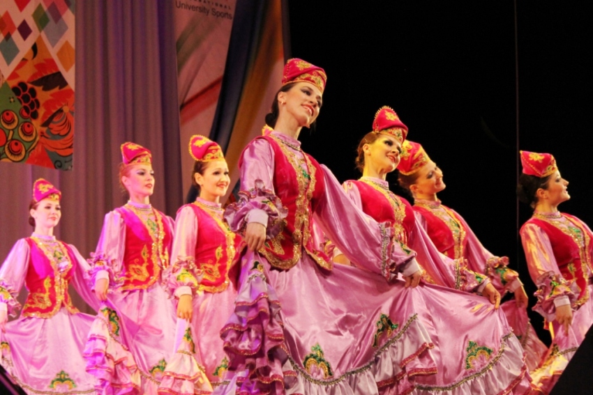 ����������