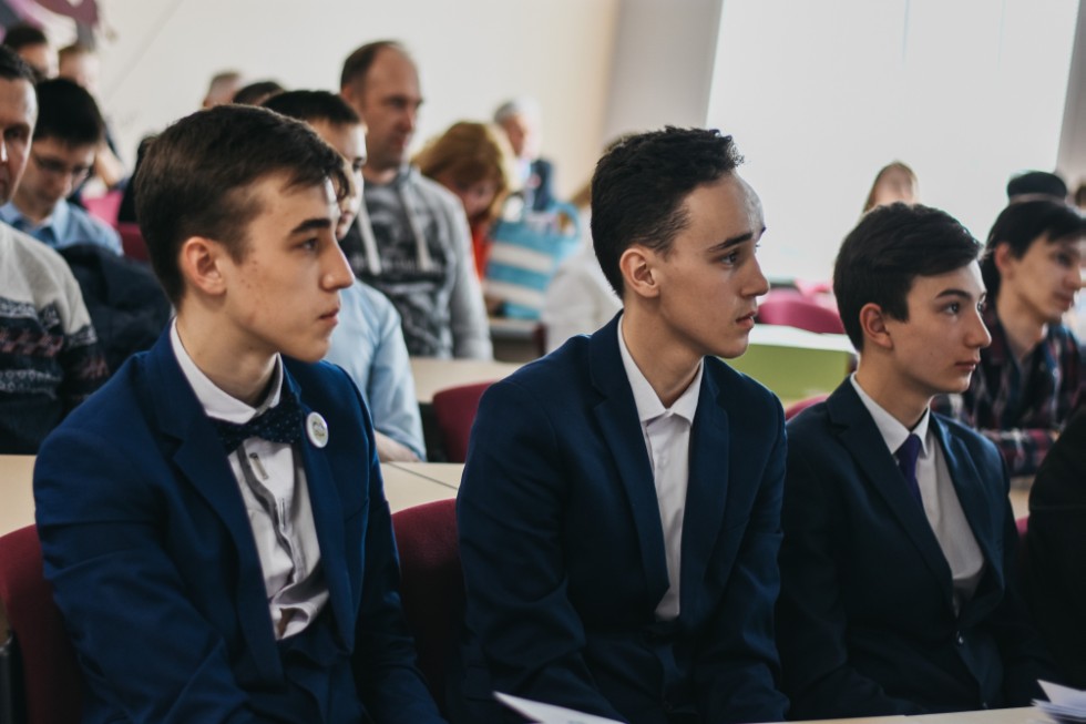 ����� ��������� ���� ������������� 