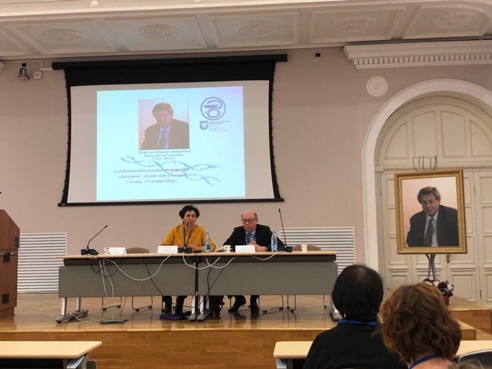 ���� � �����