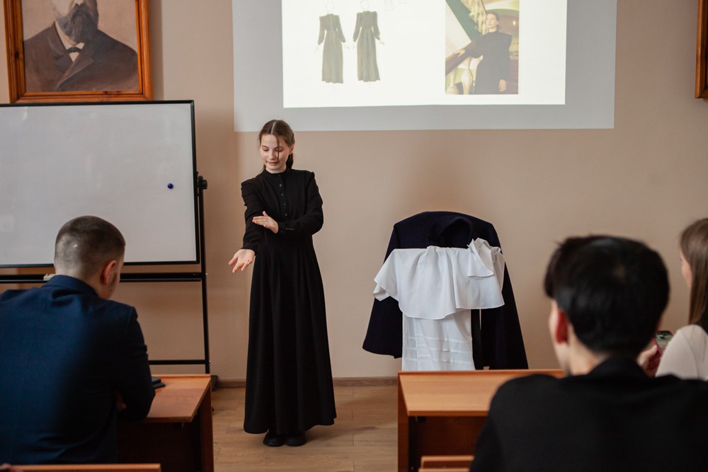 Ученица школы 'Университетская' Залина Латыпова стала победителем Республиканской олимпиады школьников по технологии Ученица школы 'Университетская' Залина Латыпова стала победителем Республиканской олимпиады школьников по технологии