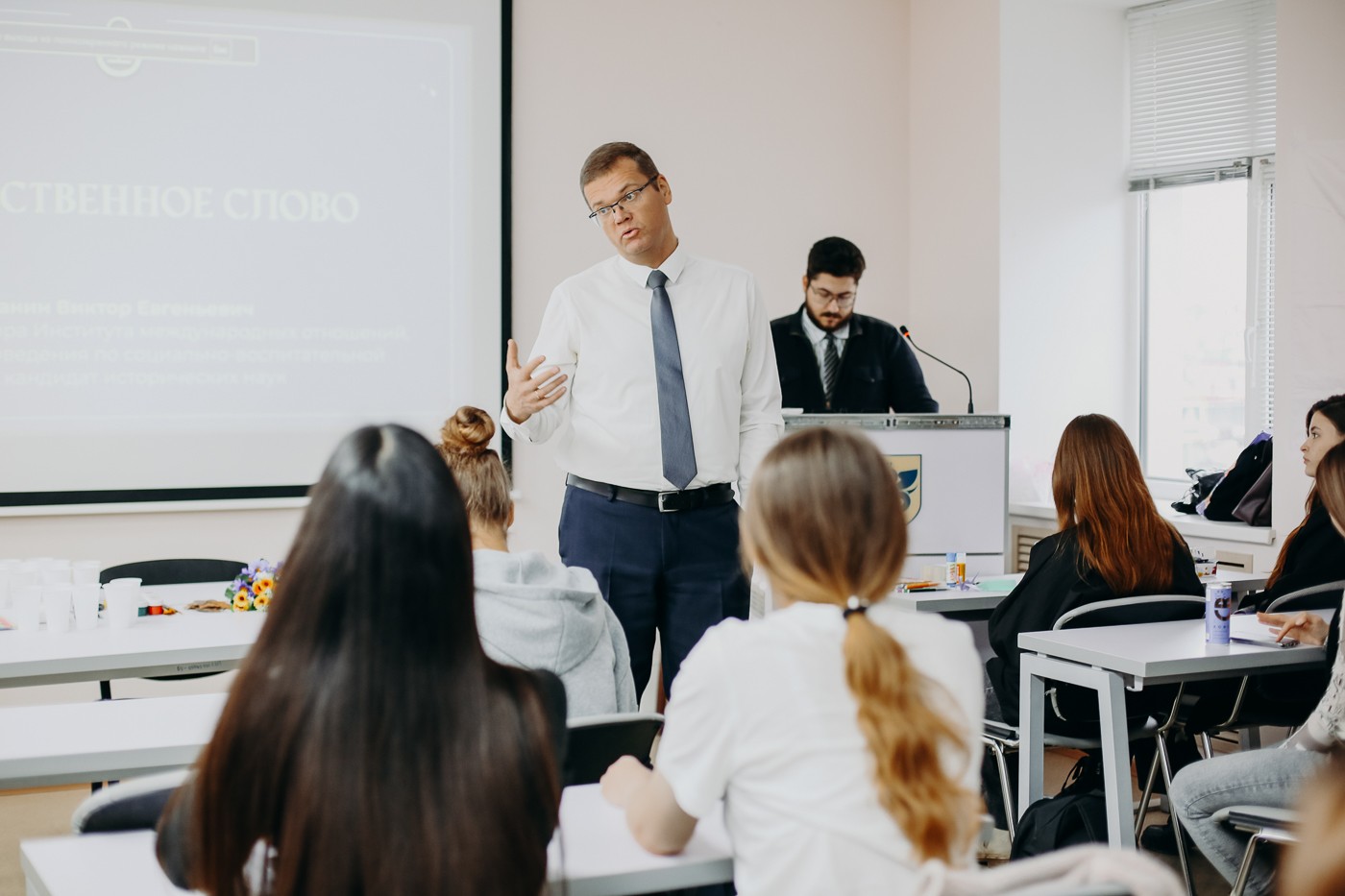 В КФУ проходит фестиваль 'Открывая мир науки' В КФУ проходит фестиваль 'Открывая мир науки'