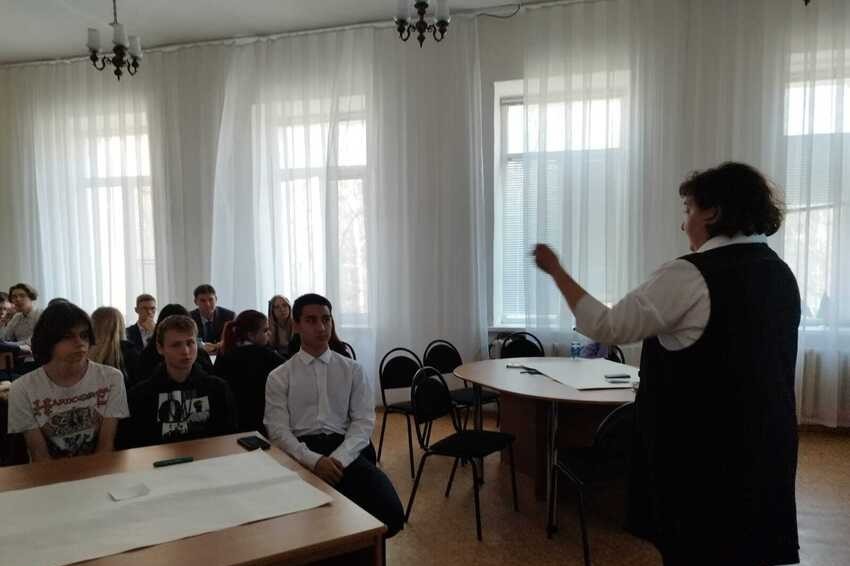 Лекции, тренинг, квиз, подготовка к ЕГЭ: в Бугульме прошли занятия психолого-педагогических классов Лекции, тренинг, квиз, подготовка к ЕГЭ: в Бугульме прошли занятия психолого-педагогических классов