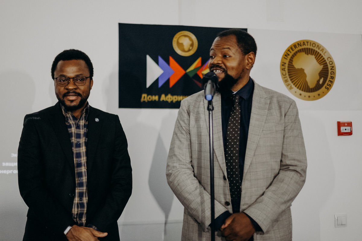 При поддержке КФУ открылся первый в Казани Дом Африки При поддержке КФУ открылся первый в Казани Дом Африки