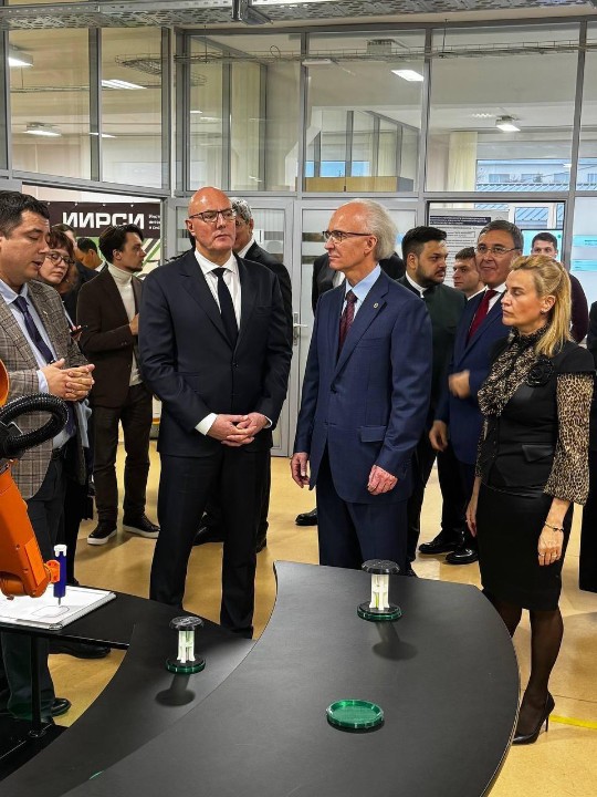 ��������������� ������������� �� ������� ���������� ������� �������� ����� ��� � ������ ������������ 220-����� ������������