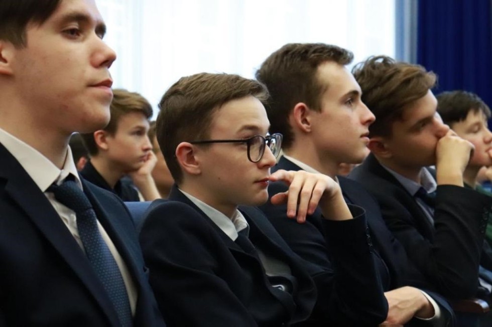 Просто о сложном: молодые ученые КФУ проводят научно-популярные мероприятия для школьников Просто о сложном: молодые ученые КФУ проводят научно-популярные мероприятия для школьников