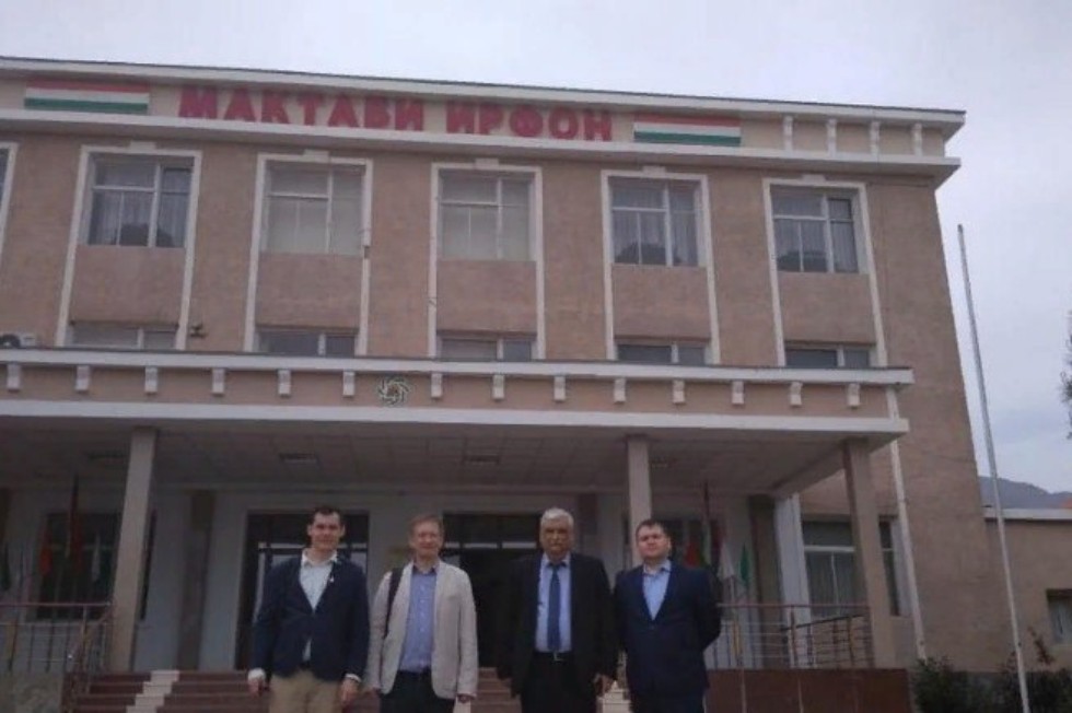 Преподаватель Елабужского института КФУ стал участником международной выставки 'Образование и карьера - 2019' Преподаватель Елабужского института КФУ стал участником международной выставки 'Образование и карьера - 2019'