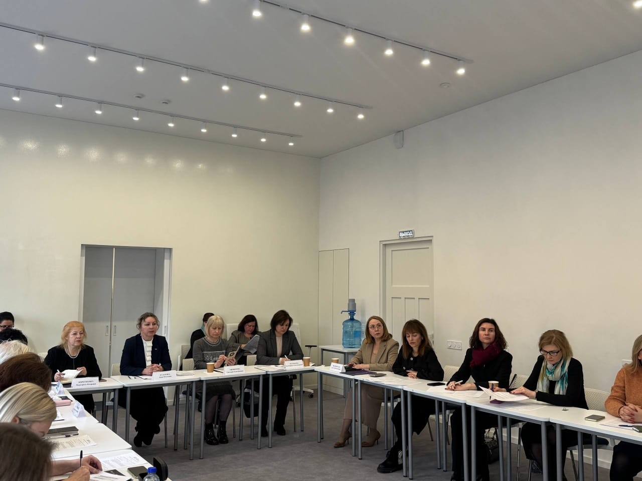 Участие представителя КФУ в проектно-аналитической сессии в рамках в пилотного проекта Минобрнауки РФ по переходу на новую модель высшего образования Участие представителя КФУ в проектно-аналитической сессии в рамках в пилотного проекта Минобрнауки РФ по переходу на новую модель высшего образования