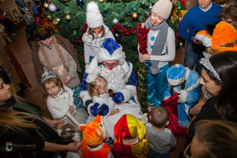 'Елочка, гори!' 'Елочка, гори!'