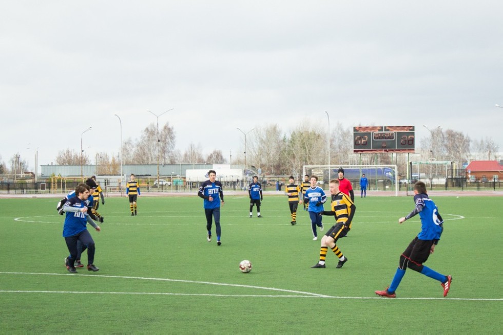 Команда Елабужского института КФУ вышла в плей-офф студенческой футбольной лиги Команда Елабужского института КФУ вышла в плей-офф студенческой футбольной лиги