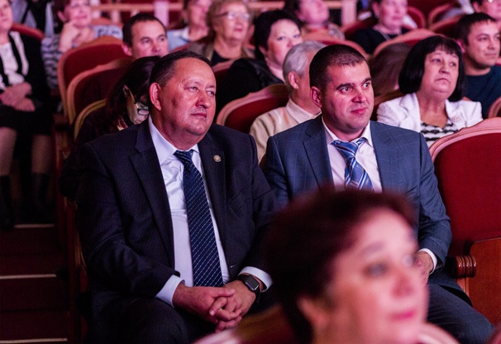 Все началось с судьбоносной песни 'Золотая рыбка' Все началось с судьбоносной песни 'Золотая рыбка'