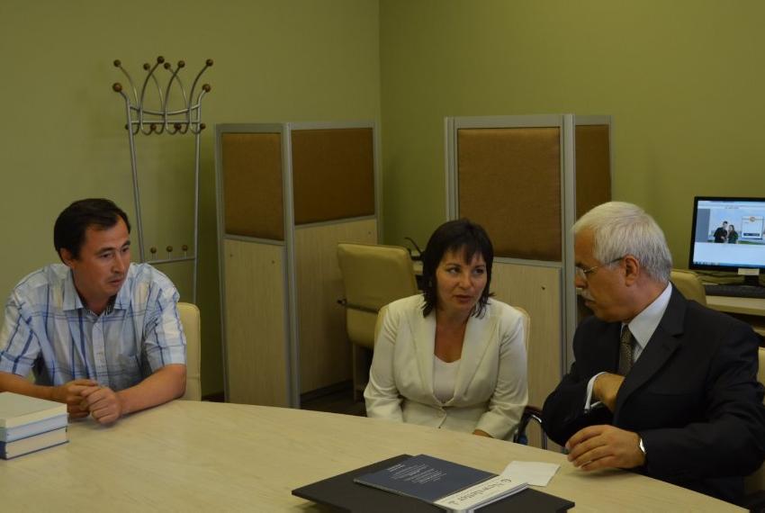 ����� ������ ����� � ��������� ����������� �����������