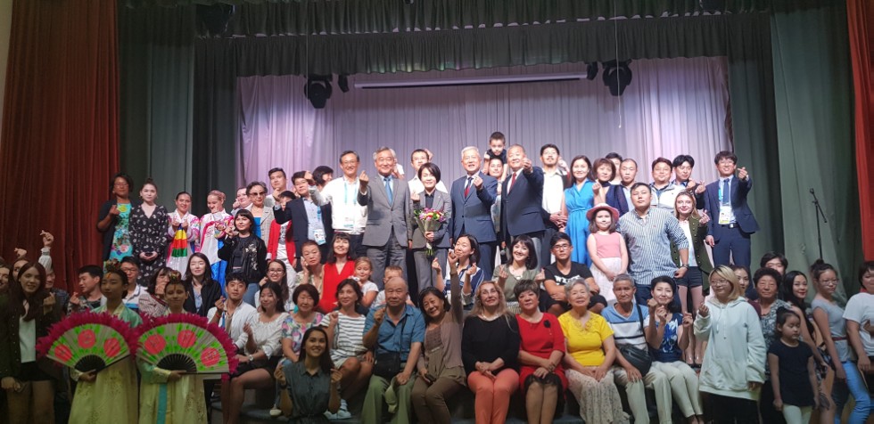 Руководитель НОЦ 'Корееведение' КФУ удостоен Почетной грамоты Министерства труда и занятости Кореи Руководитель НОЦ 'Корееведение' КФУ удостоен Почетной грамоты Министерства труда и занятости Кореи