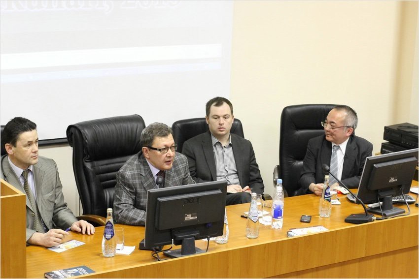 A Meeting with an Eminent Scientist from Japan, Professor Kimitako Matsuzato﻿