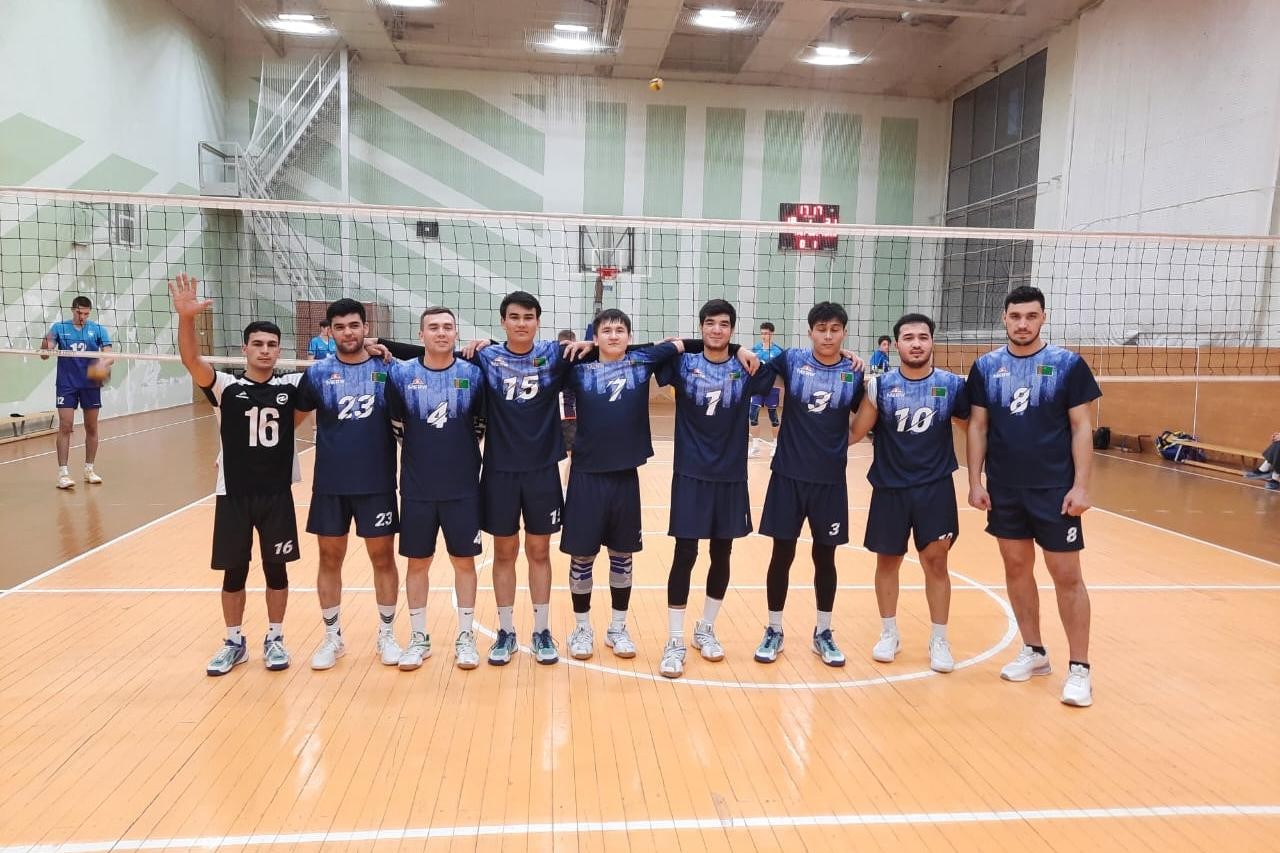 Волейбольная команда Елабужского института КФУ завоевала бронзу в зоне 'Восток' Волейбольная команда Елабужского института КФУ завоевала бронзу в зоне 'Восток'