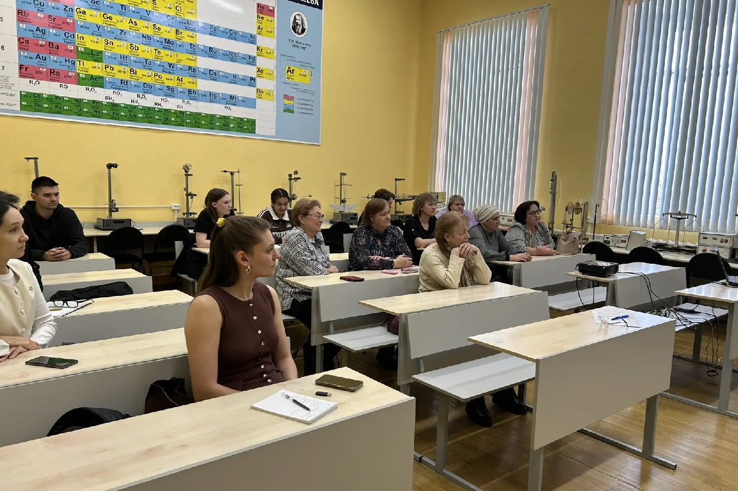 Учителя физики и математики прошли курсы повышения квалификации в Елабужском институте КФУ Учителя физики и математики прошли курсы повышения квалификации в Елабужском институте КФУ