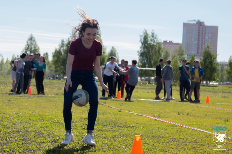 Инженерно-экономический колледж провел 'Веселые старты' в рамках конкурса 'Лучшее отделение НЧИ КФУ' Инженерно-экономический колледж провел 'Веселые старты' в рамках конкурса 'Лучшее отделение НЧИ КФУ'