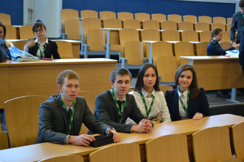 Студенты ИЭиФ приняли участие в чемпионате по корпоративным финансам 'Growth Driver 2014'