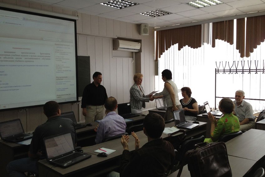 ����������� �������� ������� ������ �������������� ������ � LMS MOODLE