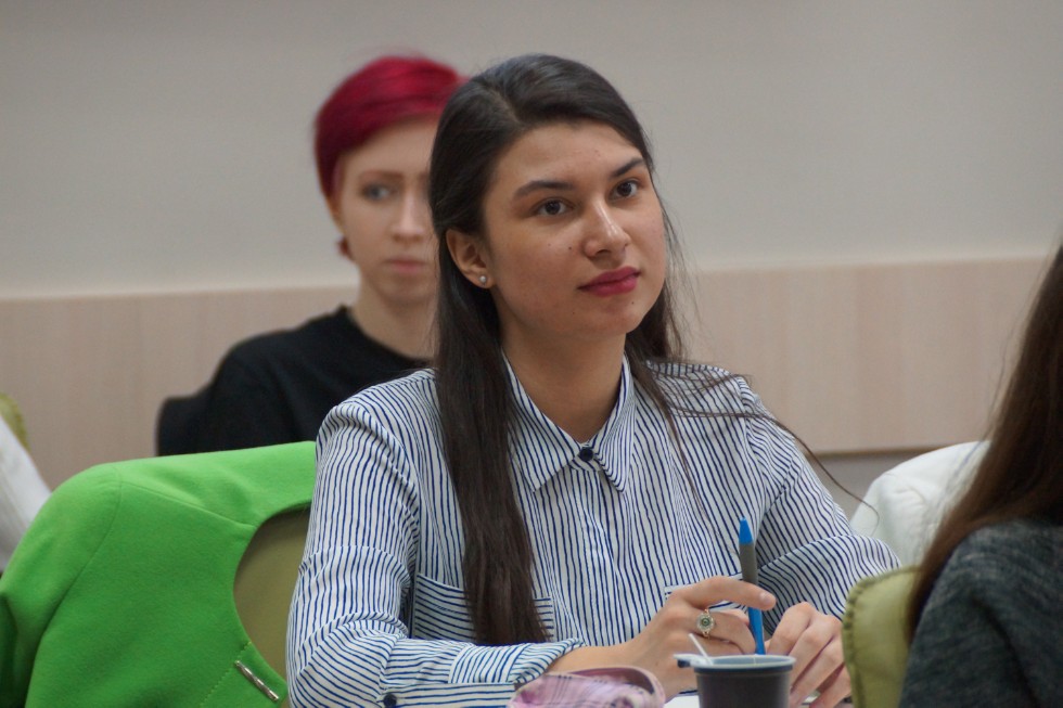 ������������� ������� ����������� '��������� � ������������ ����������� �����' (Reflections and Innovations in EFL: Teaching Methods and Assessments)