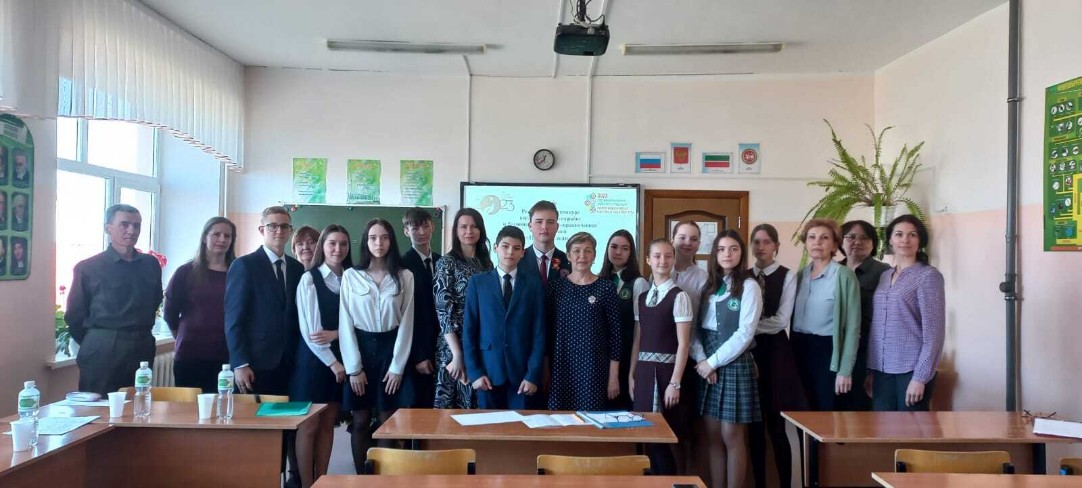 Преподаватели Елабужского института КФУ приняли участие в школьной конференции в качестве экспертов Преподаватели Елабужского института КФУ приняли участие в школьной конференции в качестве экспертов