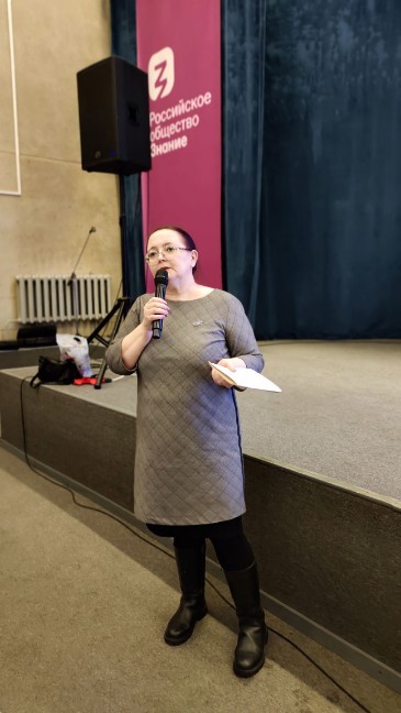 Студенты серебряного возраста продолжают знакомство с историей Казани Студенты серебряного возраста продолжают знакомство с историей Казани