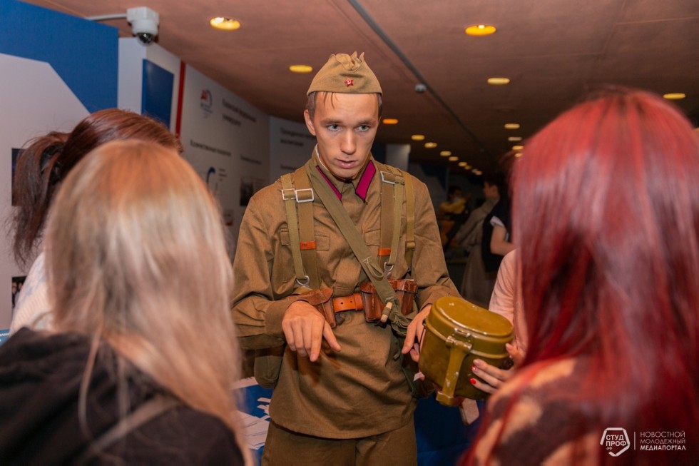 Мы очень рады долгожданной встрече с Вами ? первокурсники! Мы очень рады долгожданной встрече с Вами ? первокурсники!