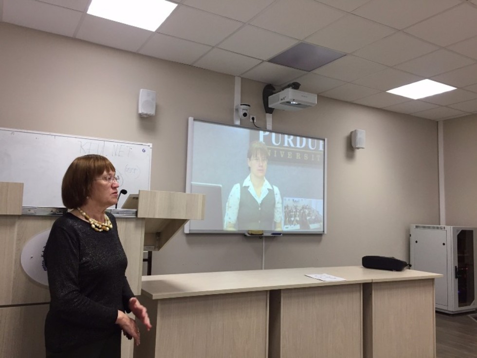 � ���� ��������� ������� Have a Hoot with Kahoot! ��� ��������� 3 �����