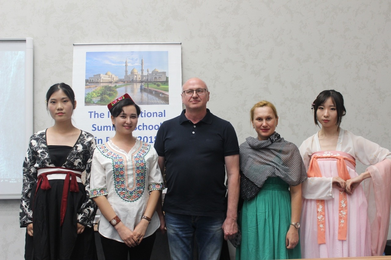 ������������� ������ ����� '������-��������� ���: ������ ������� � �����������' ���������� ���� ������ � �������