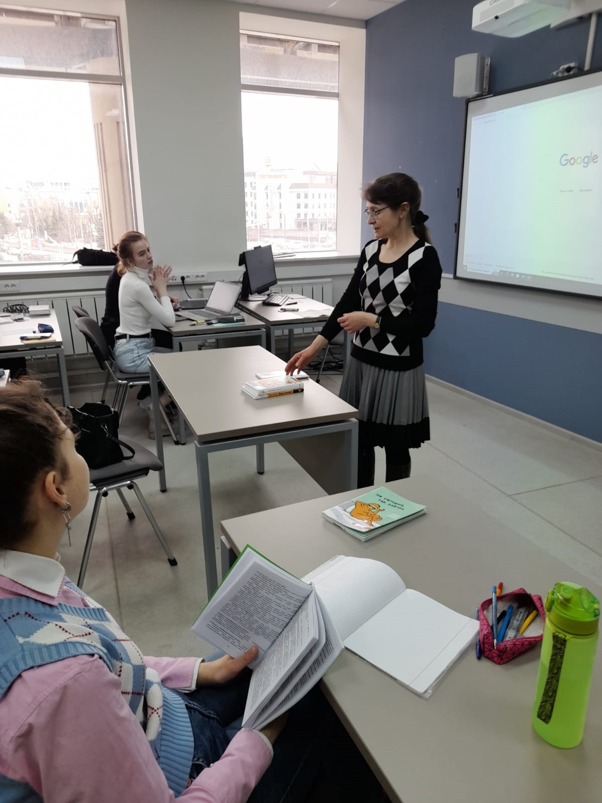 На кафедре русского языка и методики его преподавания Института филологии и межкультурной коммуникации продолжает работу кружок 'Лингва' На кафедре русского языка и методики его преподавания Института филологии и межкультурной коммуникации продолжает работу кружок 'Лингва'