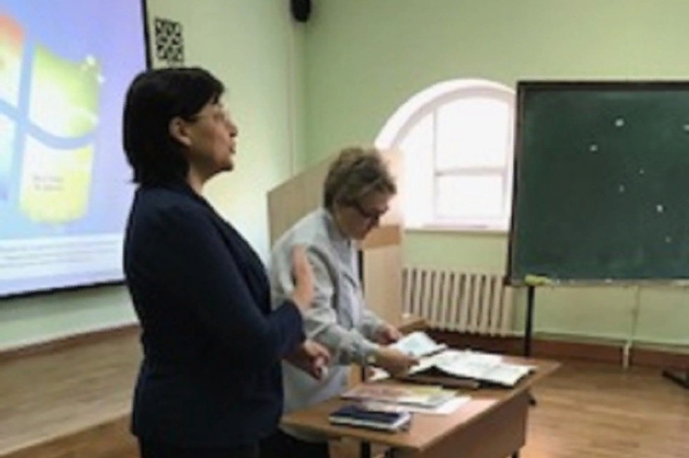 'История факультета иностранных языков в лицах' 'История факультета иностранных языков в лицах'