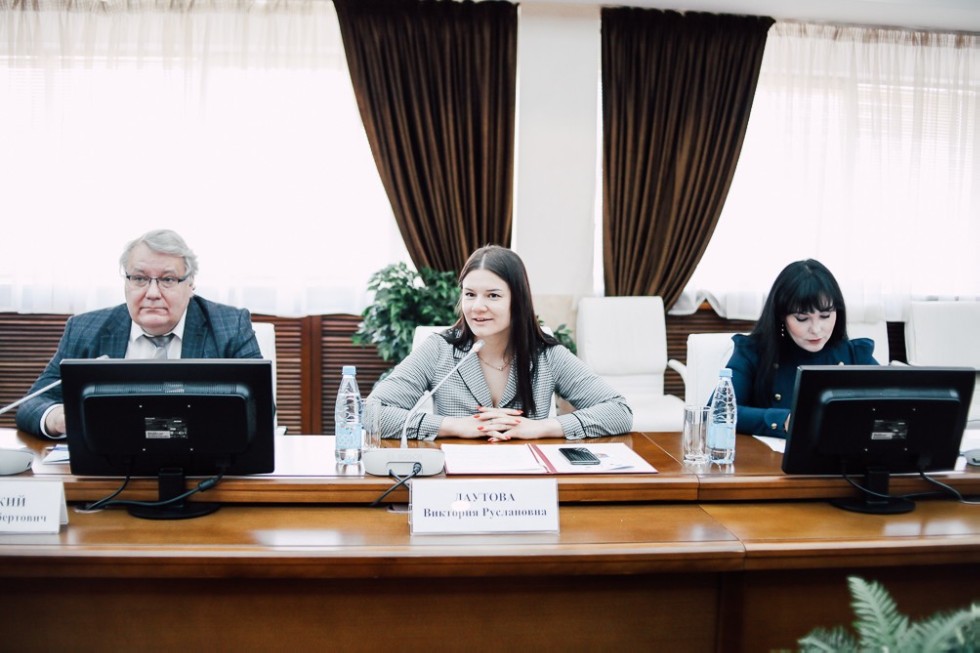 ������ ���� ������ ������������� ����������� '������ ? �����������: ������������ ���� ���������������� � �������������������� ��������'