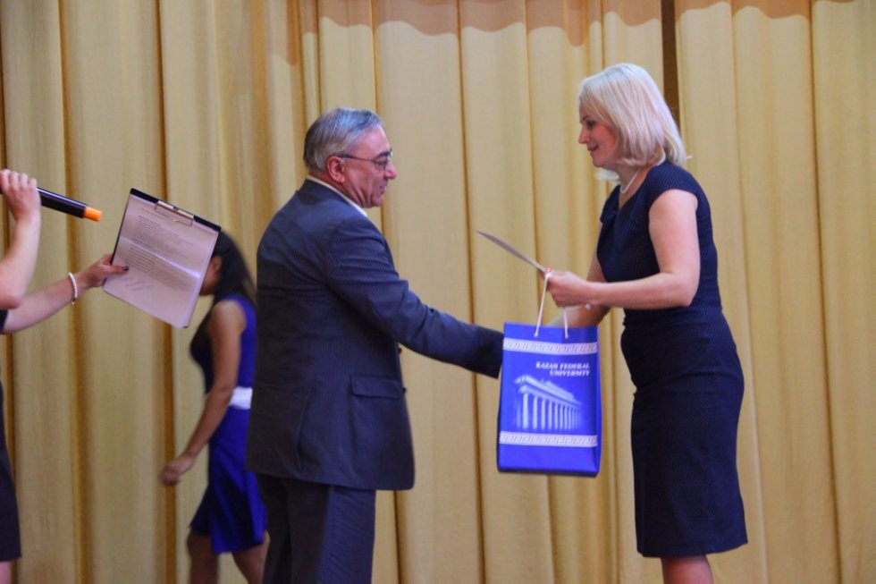 Сегодня, 10 августа состоялась торжественная церемония закрытия VII Международного фестиваля школьных учителей Сегодня, 10 августа состоялась торжественная церемония закрытия VII Международного фестиваля школьных учителей