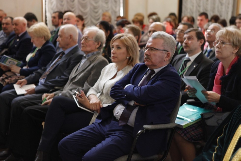 В Елабужском институте КФУ открылась IX-я Международная тюркологическая конференция В Елабужском институте КФУ открылась IX-я Международная тюркологическая конференция