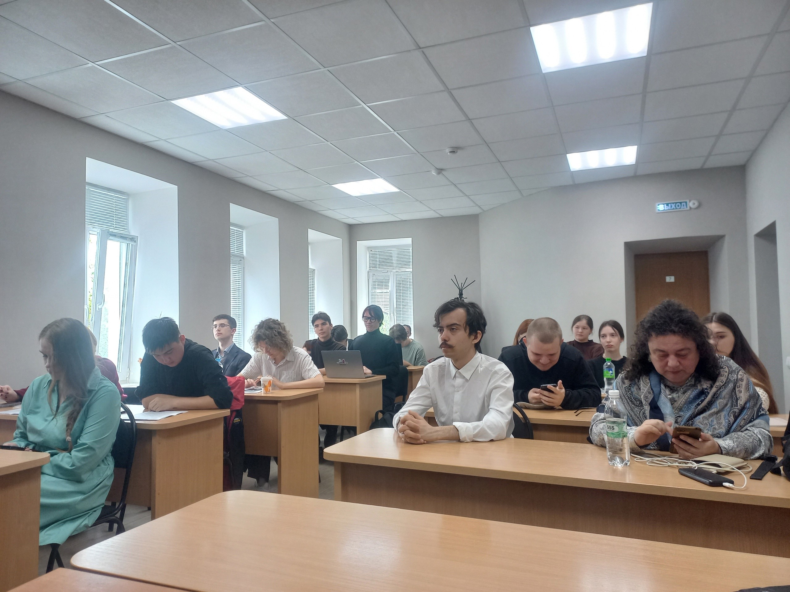 Итоговая студенческая конференция на кафедре религиоведения Итоговая студенческая конференция на кафедре религиоведения